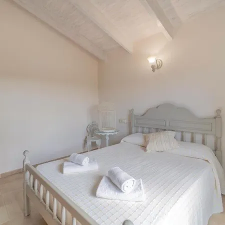 4 Bedroom Lovely In Muro *